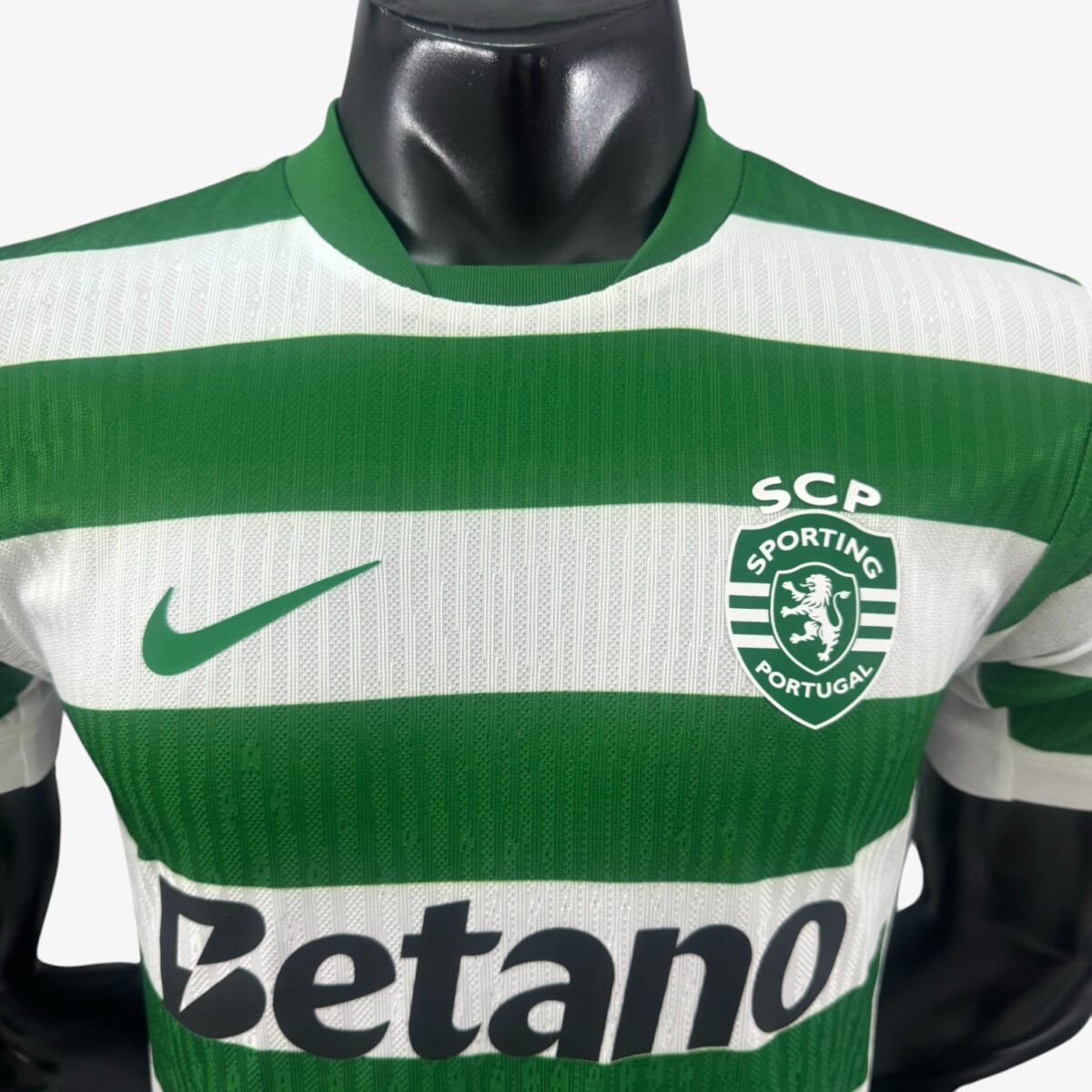 Sporting Lisbon Home Training Jersey 2025/26 - Image 3