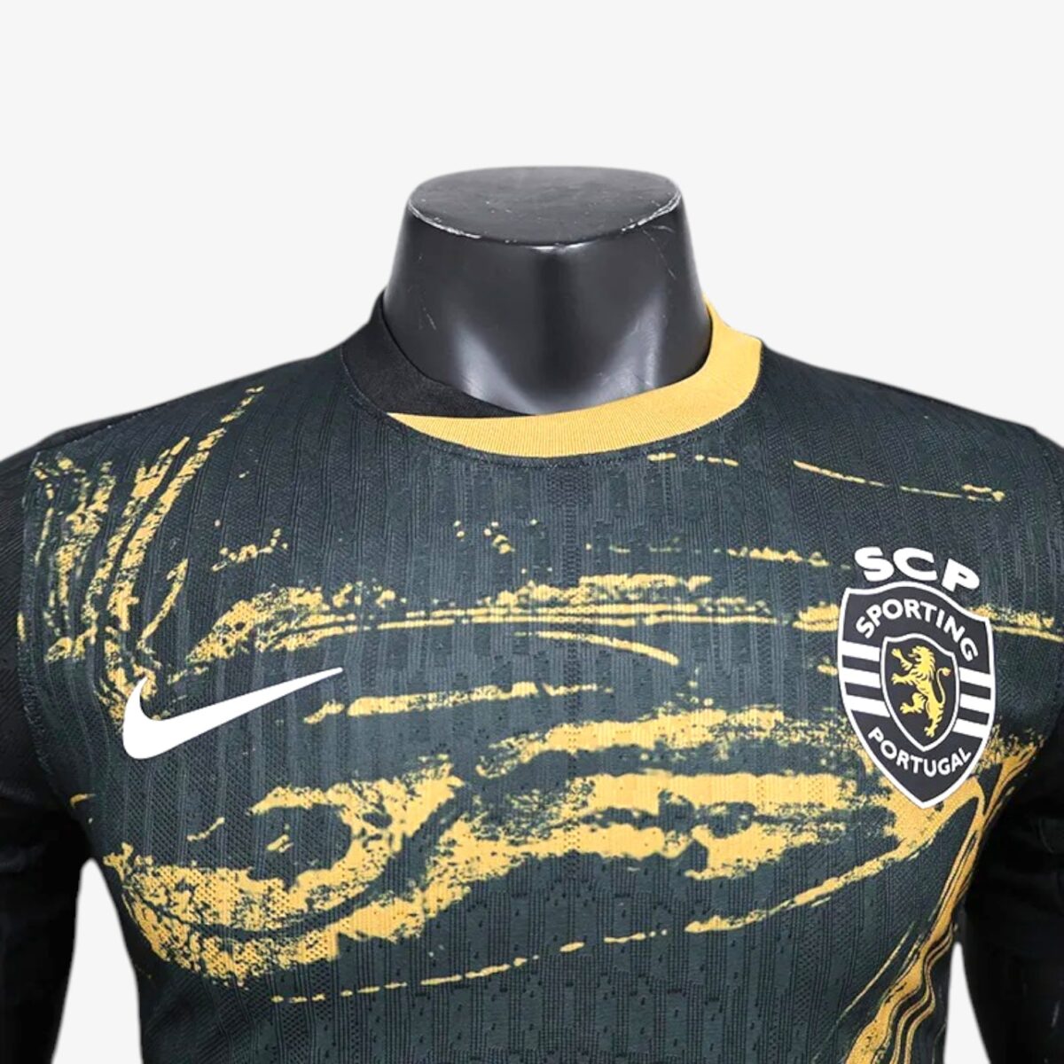 Sporting Lisbon Third Training Jersey 2024/25 - Image 3