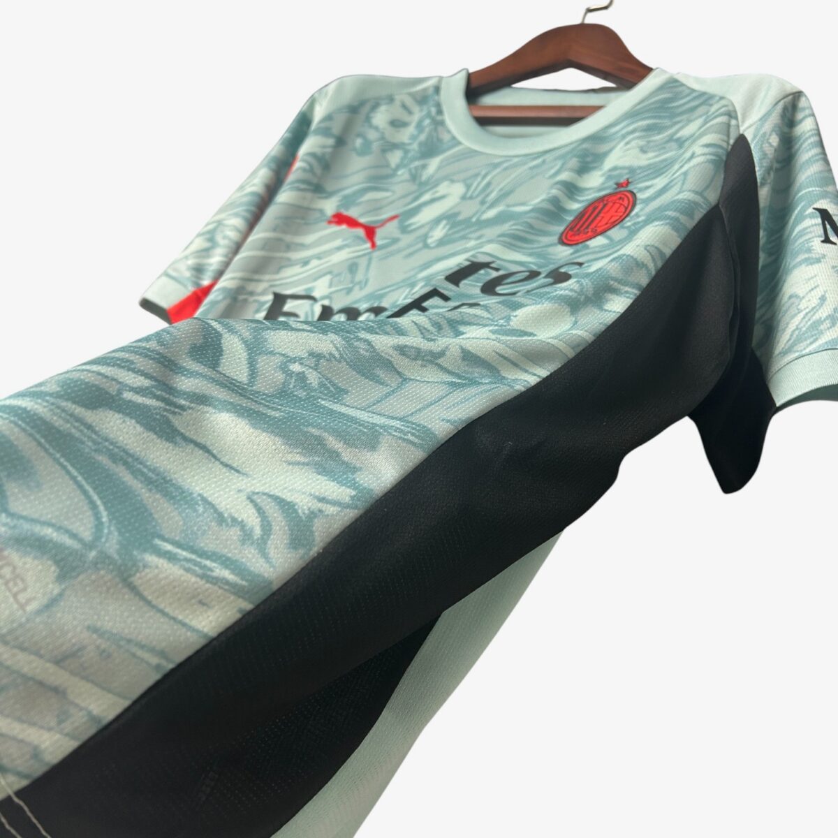 AC Milan Goalkeeper Jersey 2025/26 - Image 4