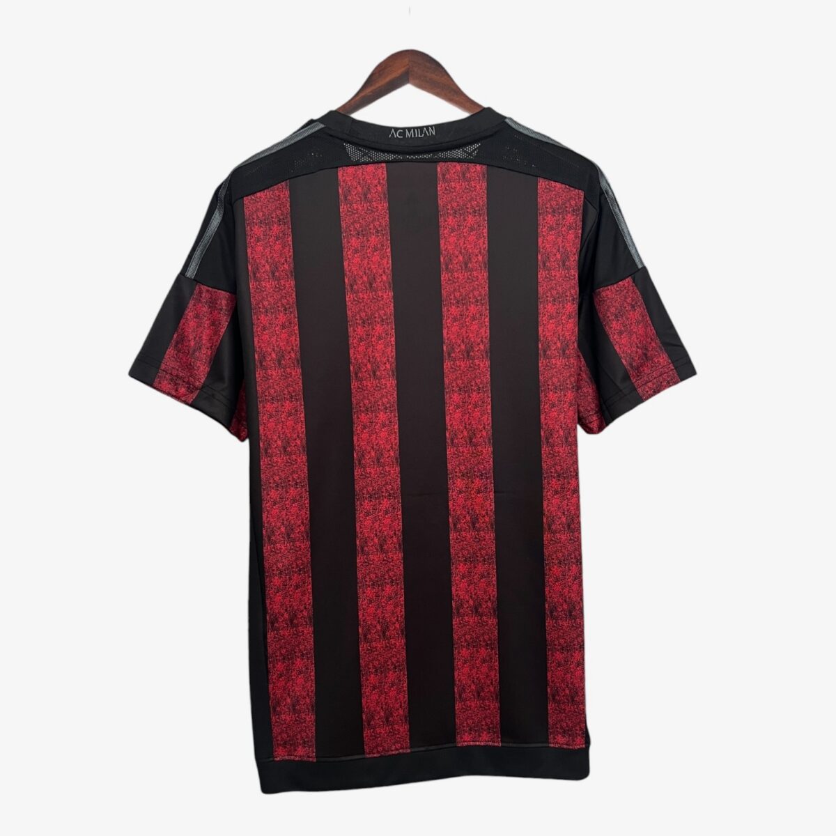 AC Milan Home Retro Jersey 2015/16 - Image 3