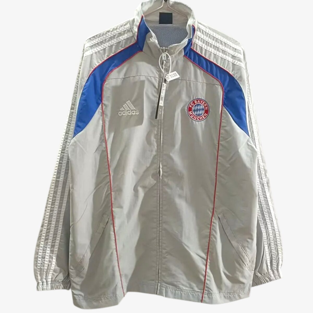 Bayern Munich White Embroidery Windbreaker 2025/26