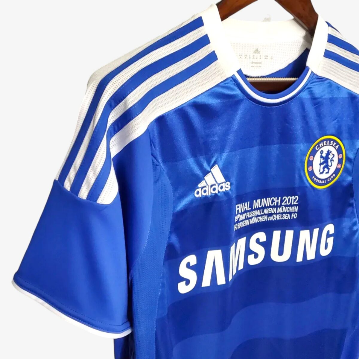 Chelsea FC Retro Home Jersey 2011/12 - Image 3