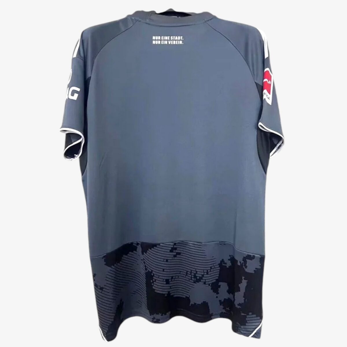 Eintracht Frankfurt Third Jersey 2025/26 - Image 2
