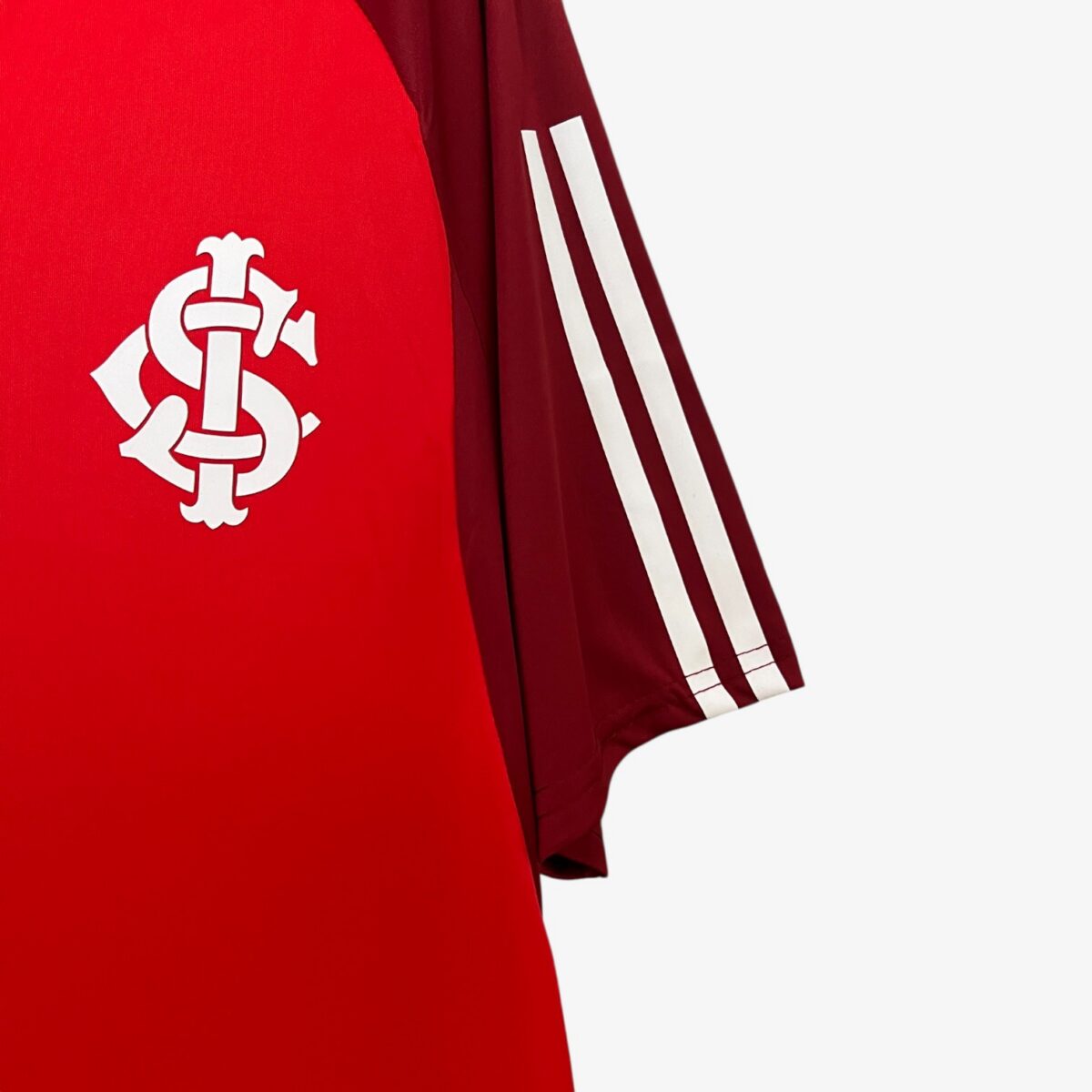 Internacional Training Wear Jersey 2024/25 - Image 4