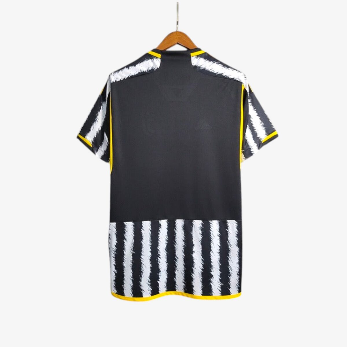 Juventus Home Jersey 2023/24 - Image 2