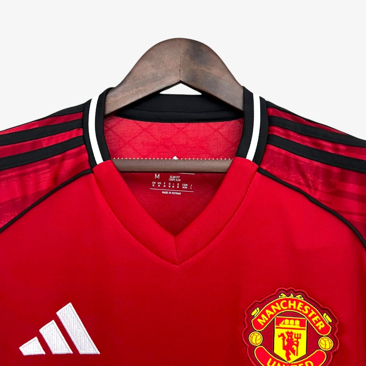 Manchester United Home Jersey 2025/26 - Image 4