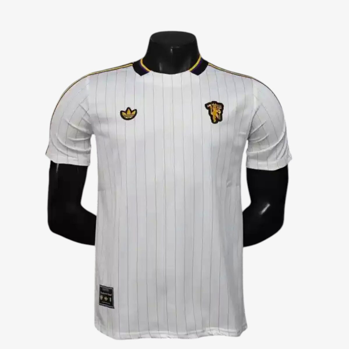 Manchester United White Retro Model Training jersey 2025/26