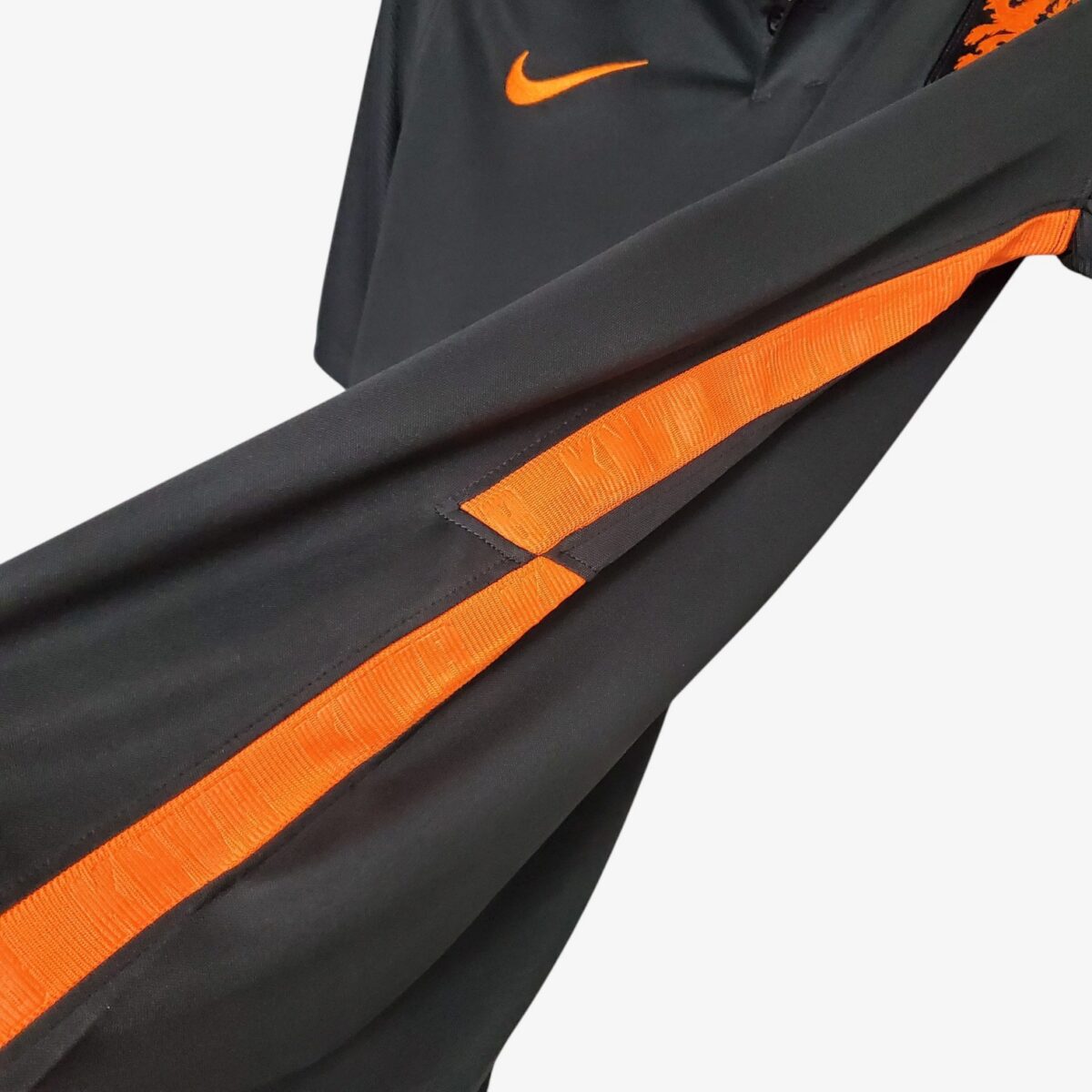 Netherlands Away Retro Jersey 2020 - Image 3