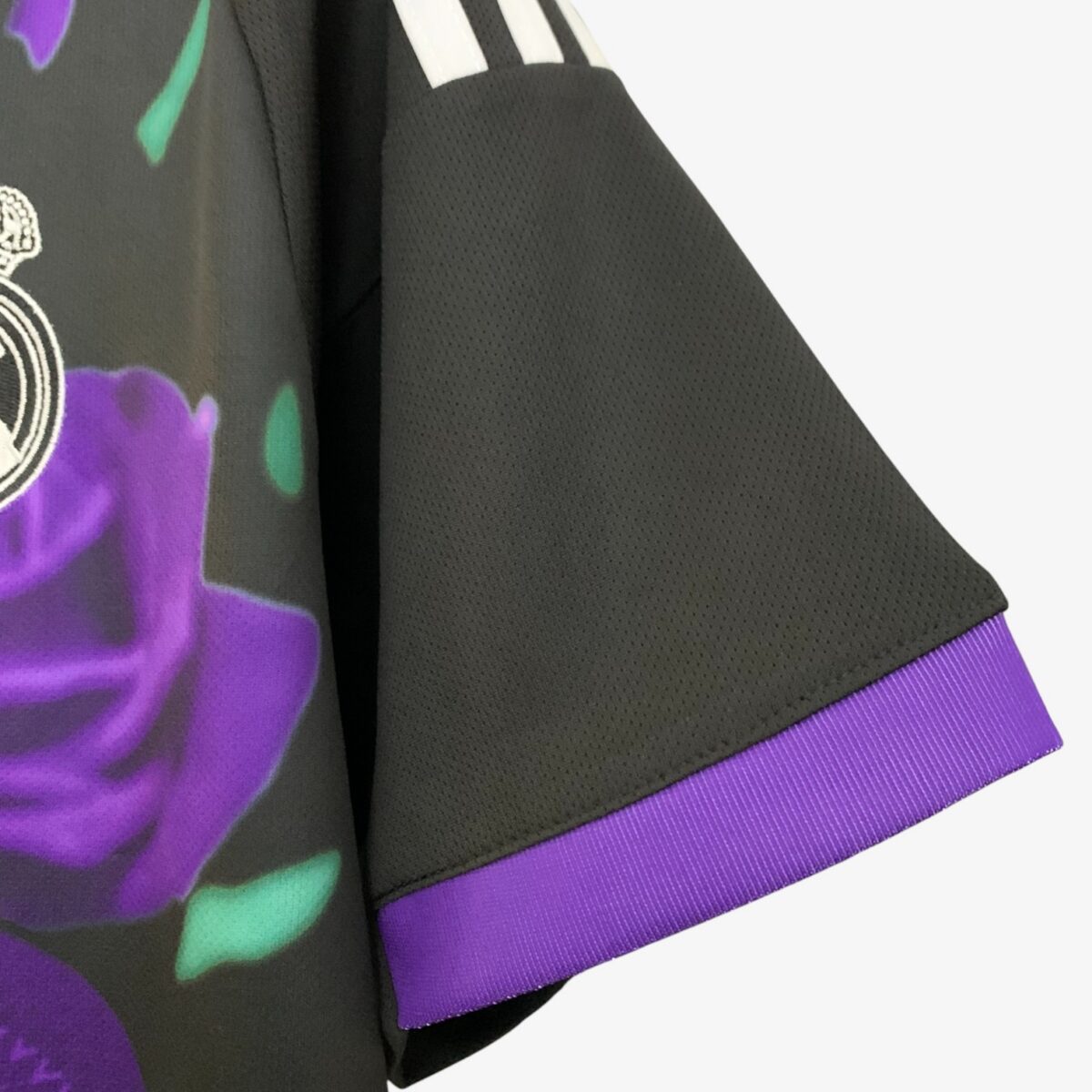 Real Madrid  Black Concept Jersey 2025/26 - Image 6