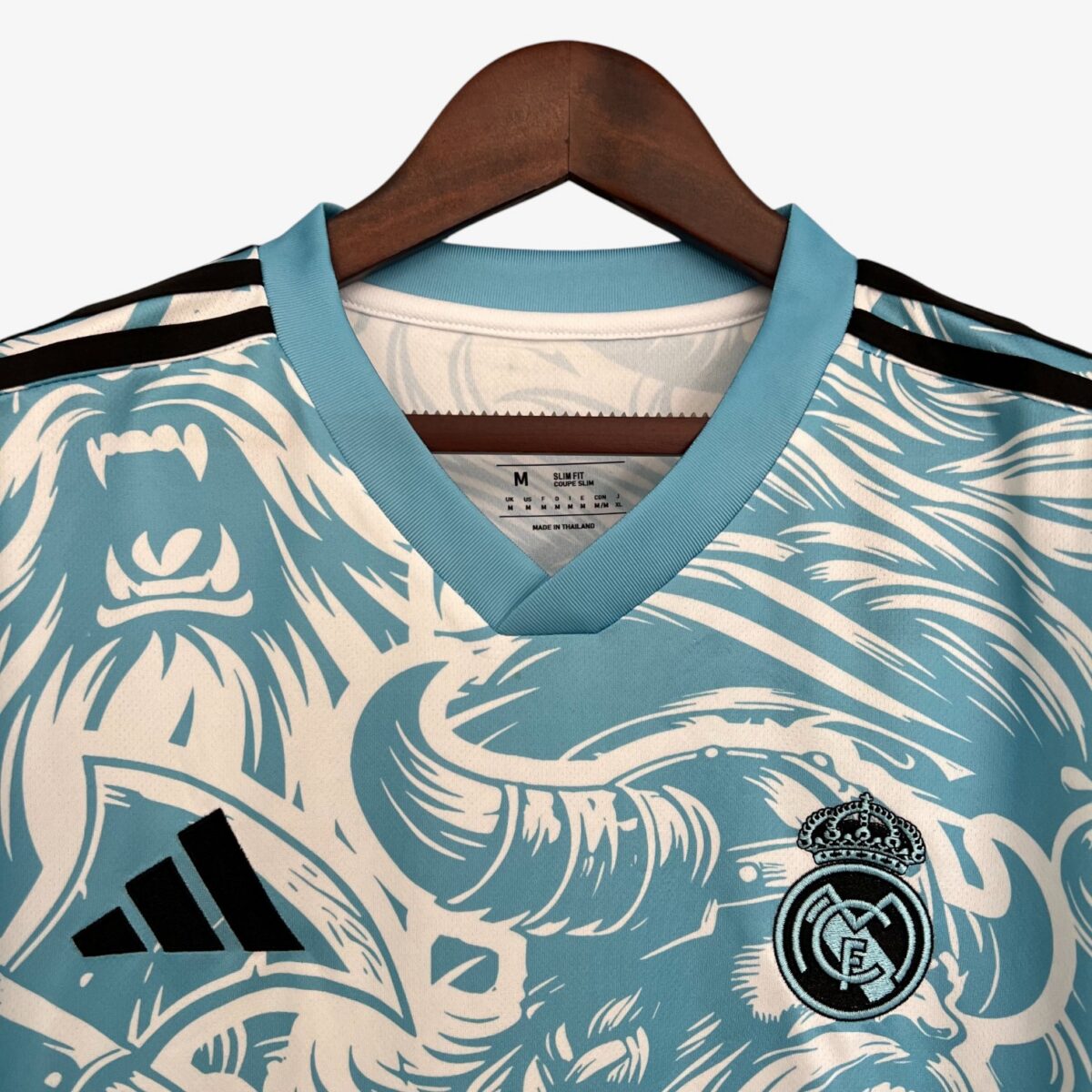 Real Madrid Concept Jersey 2025/26 - Image 3