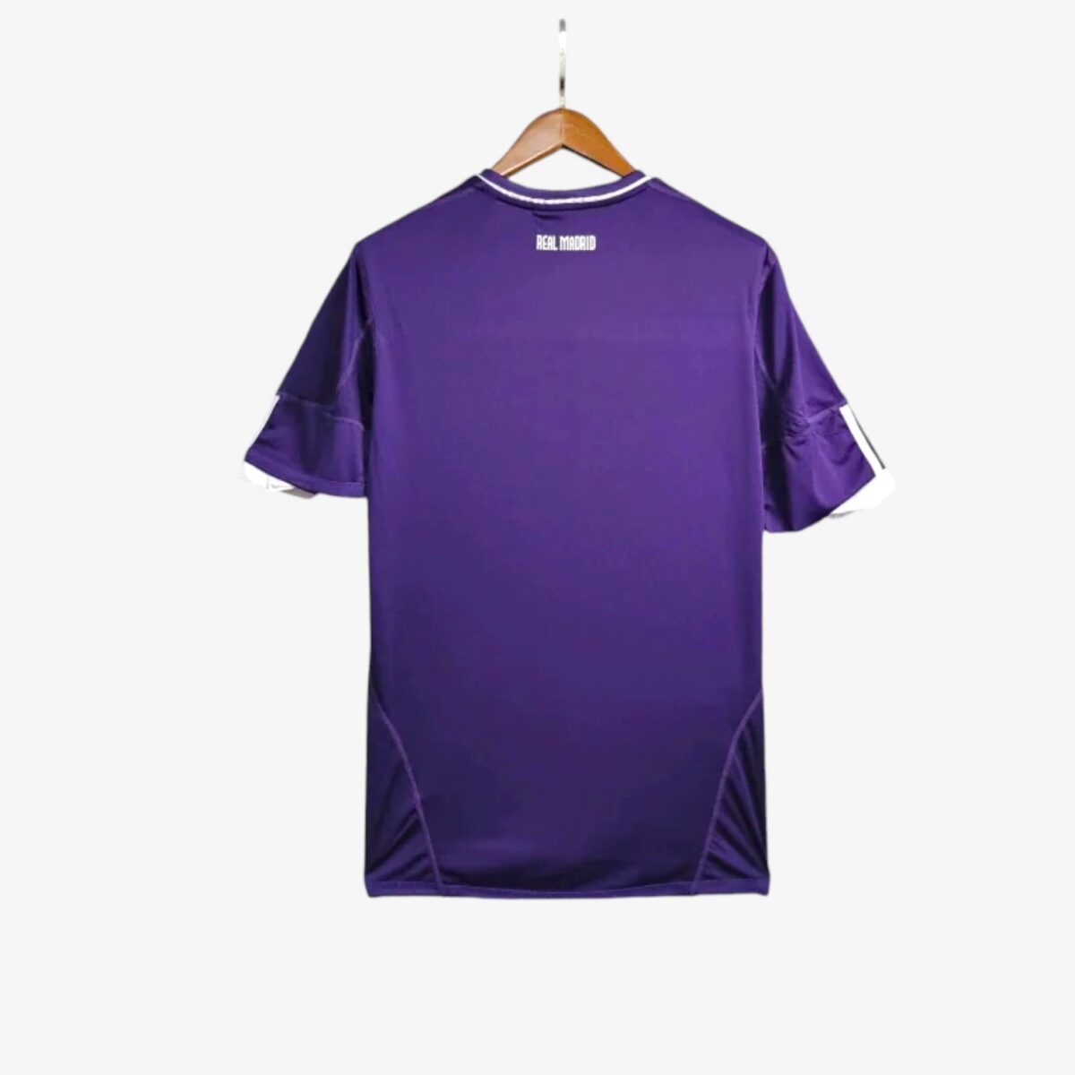 Real Madrid Purple Retro Jersey 2010/11 - Image 2