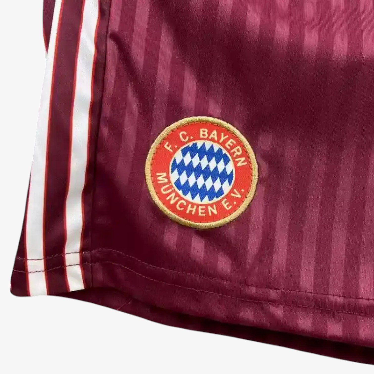 Bayern Munich Terrace Icons Jersey 2025/26 — Kids - Image 3