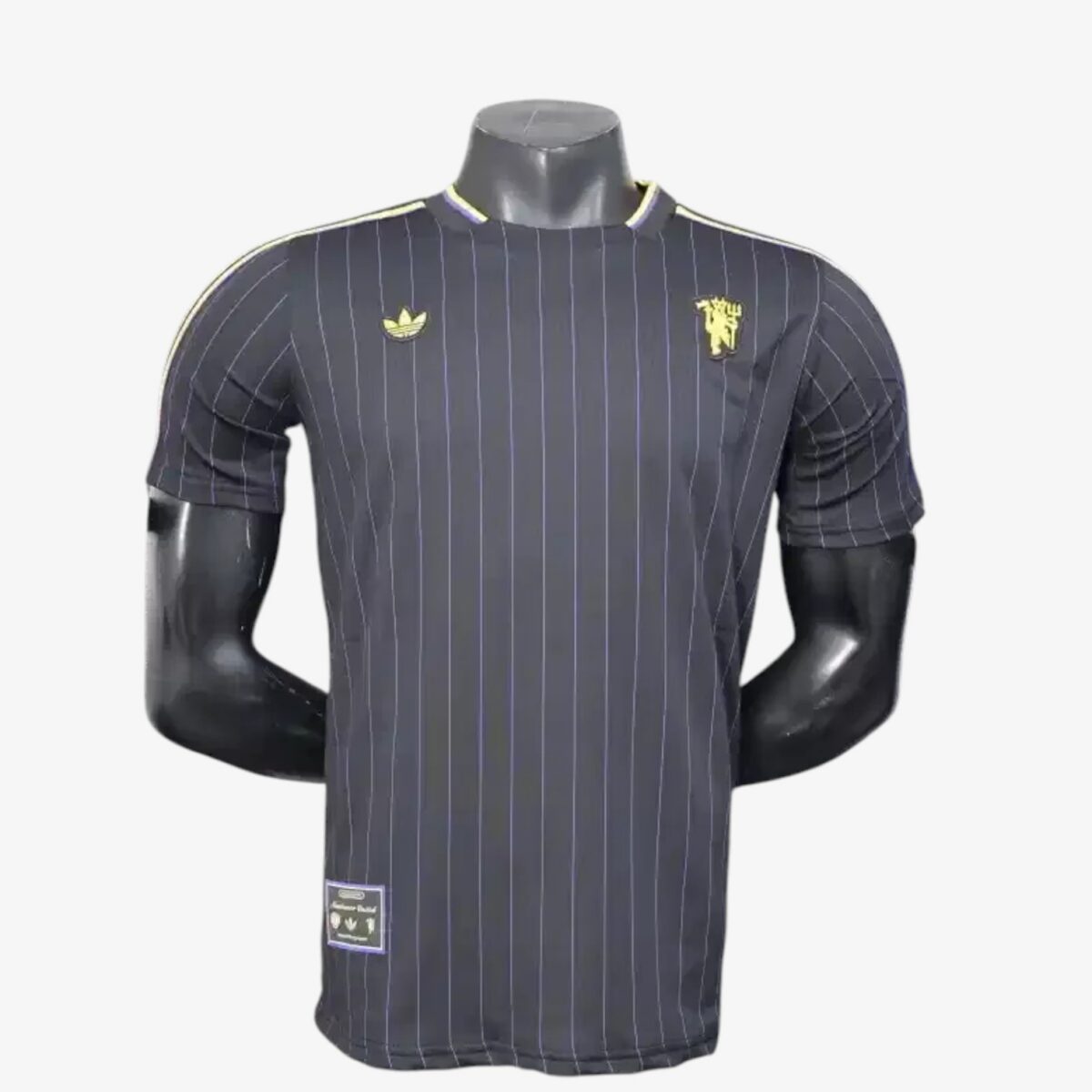 Manchester United Black Retro Model Training jersey 2025/26
