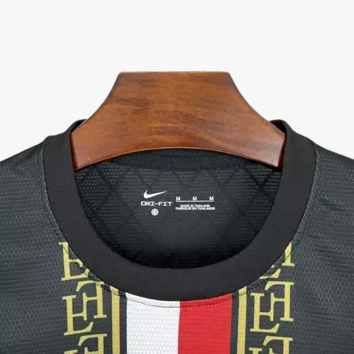 Paris Saint-Germain Black and Gold Edition Jersey 2025/26 - Image 3