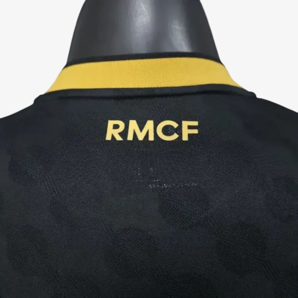 Real Madrid Special Black Gold Jersey 2025/26 - Image 3