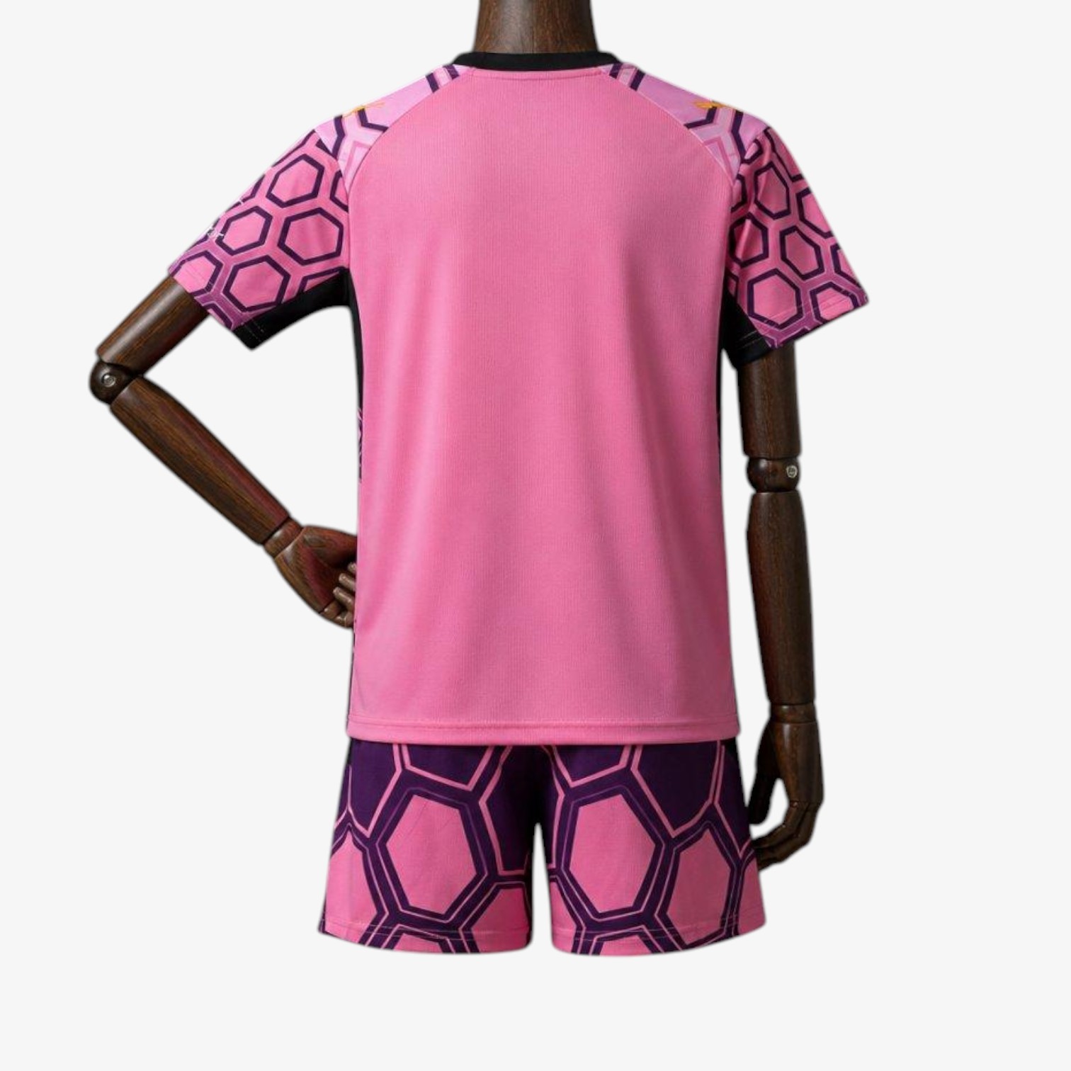 Kids Dortmund Goalkeeper Pink Jersey 2026/27 - Image 2