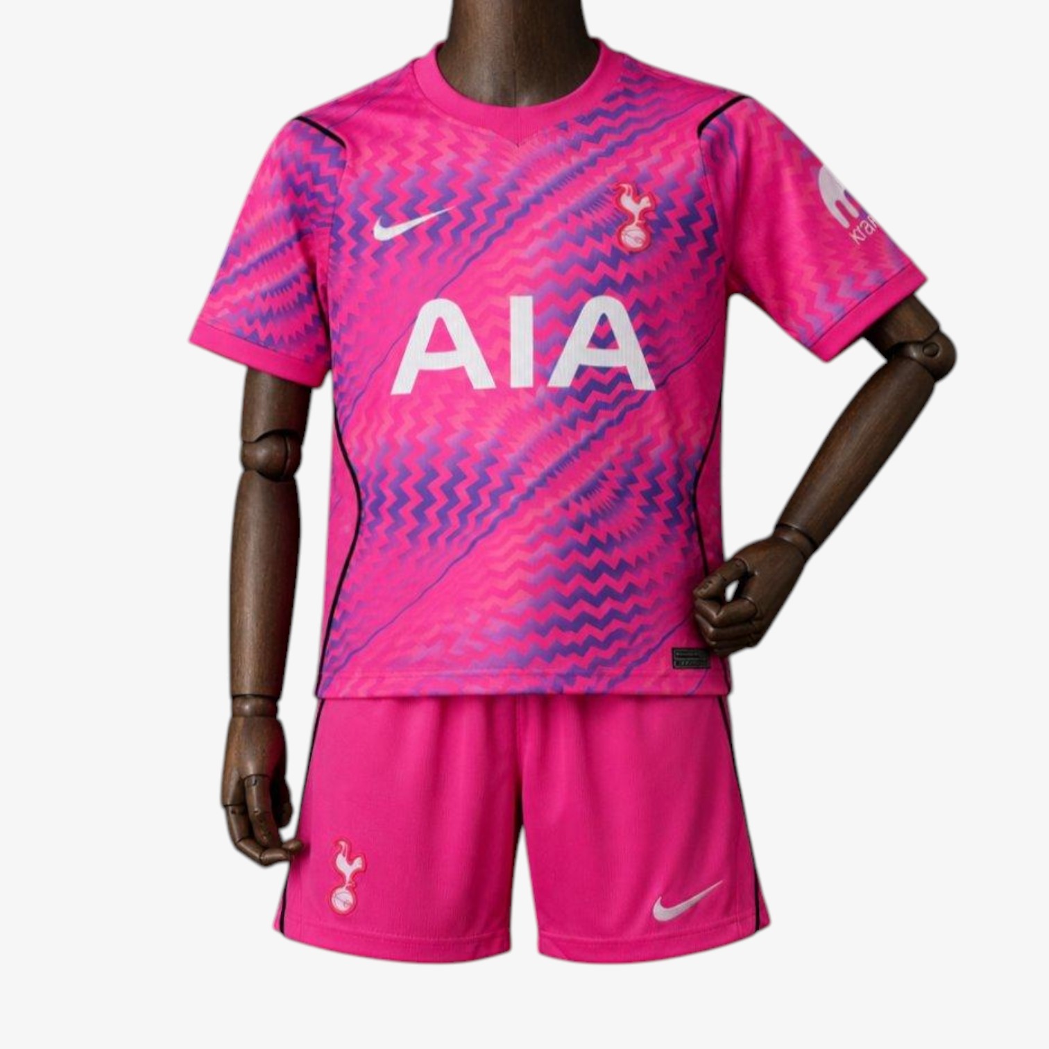 Tottenham Pink Goalkeeper Jersey 2026/27 — Kids